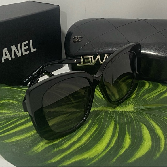 Chanel Black Women’s Sunglasses main image 4